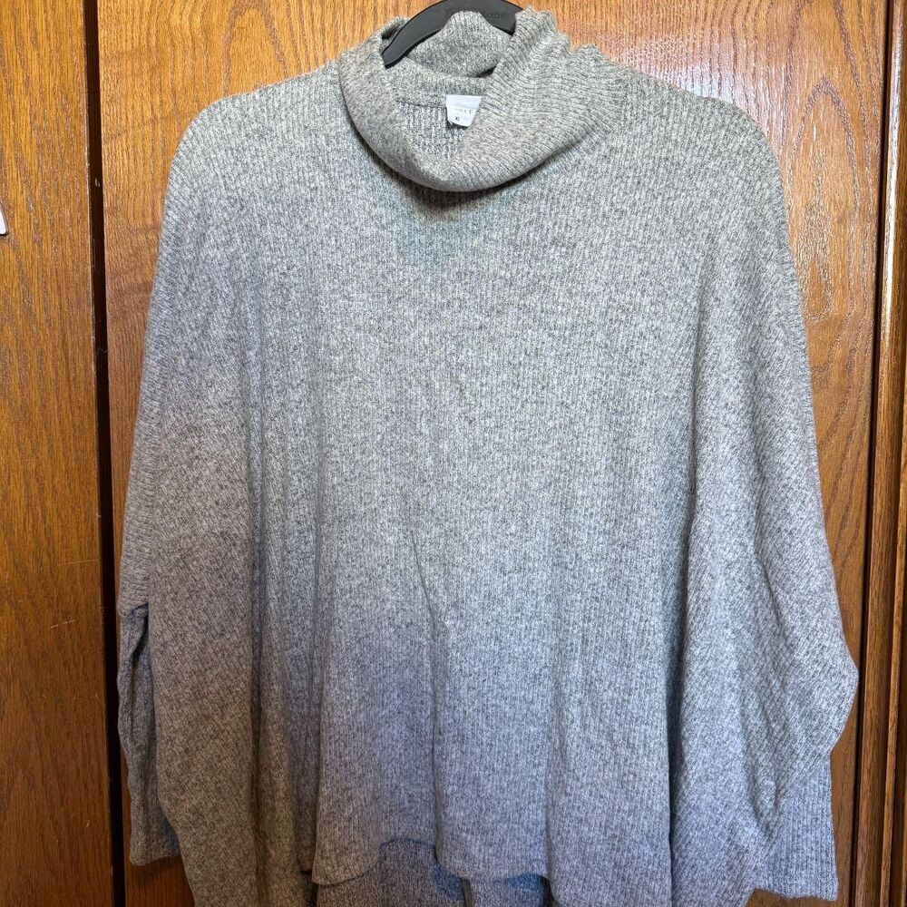 Anthropologie Women's Grey Sweater in Size XS NWT
